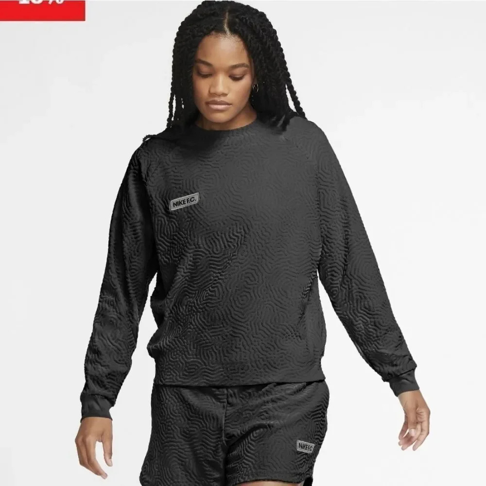 NWOT Nike FC Performance  Training Top